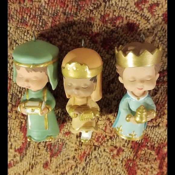 Hallmark Gifts We Bring Mary's Angels - Picture 13 of 16